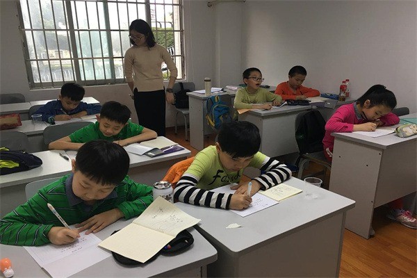 明日之星作文培训